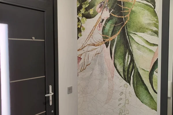 Colocación de murales y papel pintado